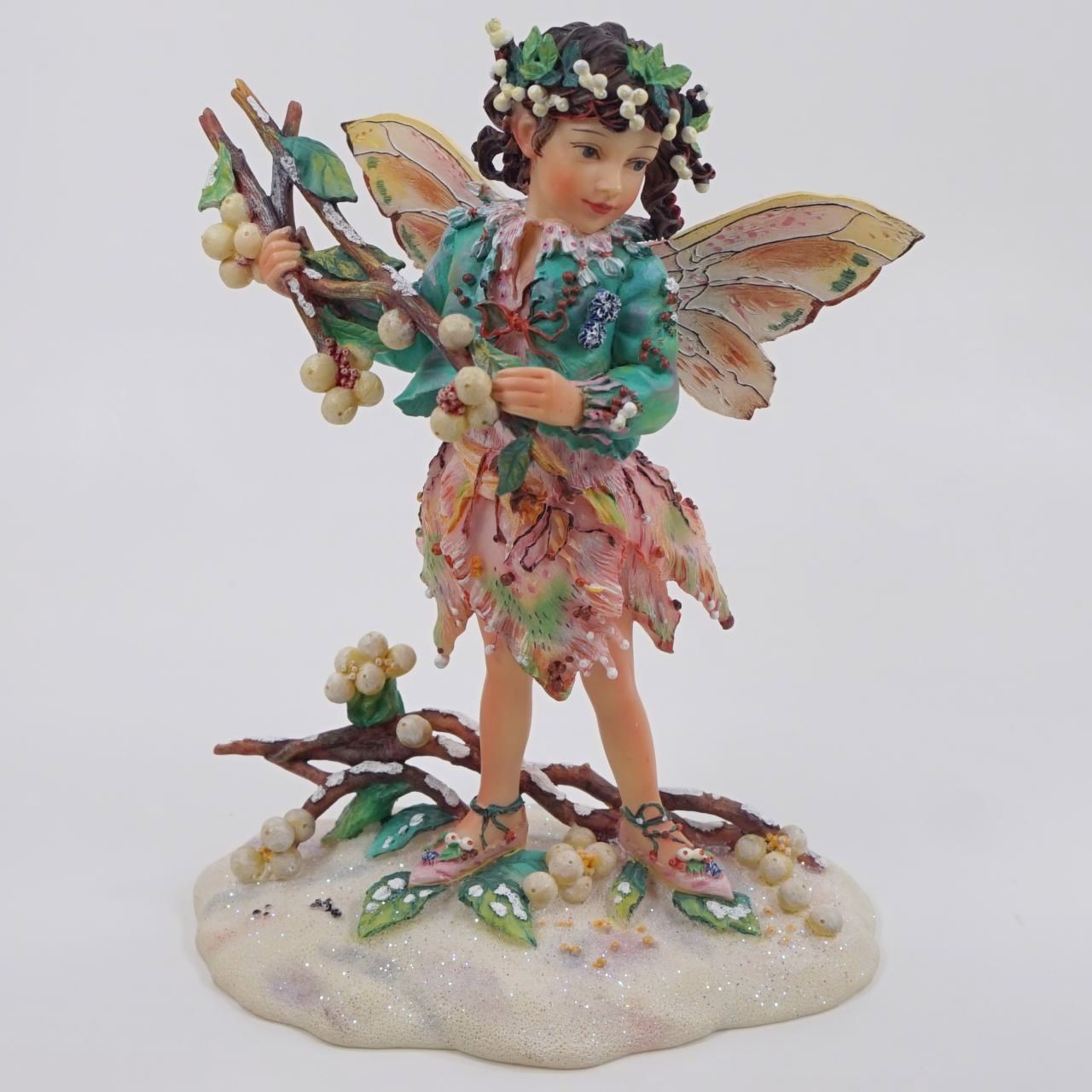 Crisalis Collection★ The Snowberry Faerie (1-4103) Standard