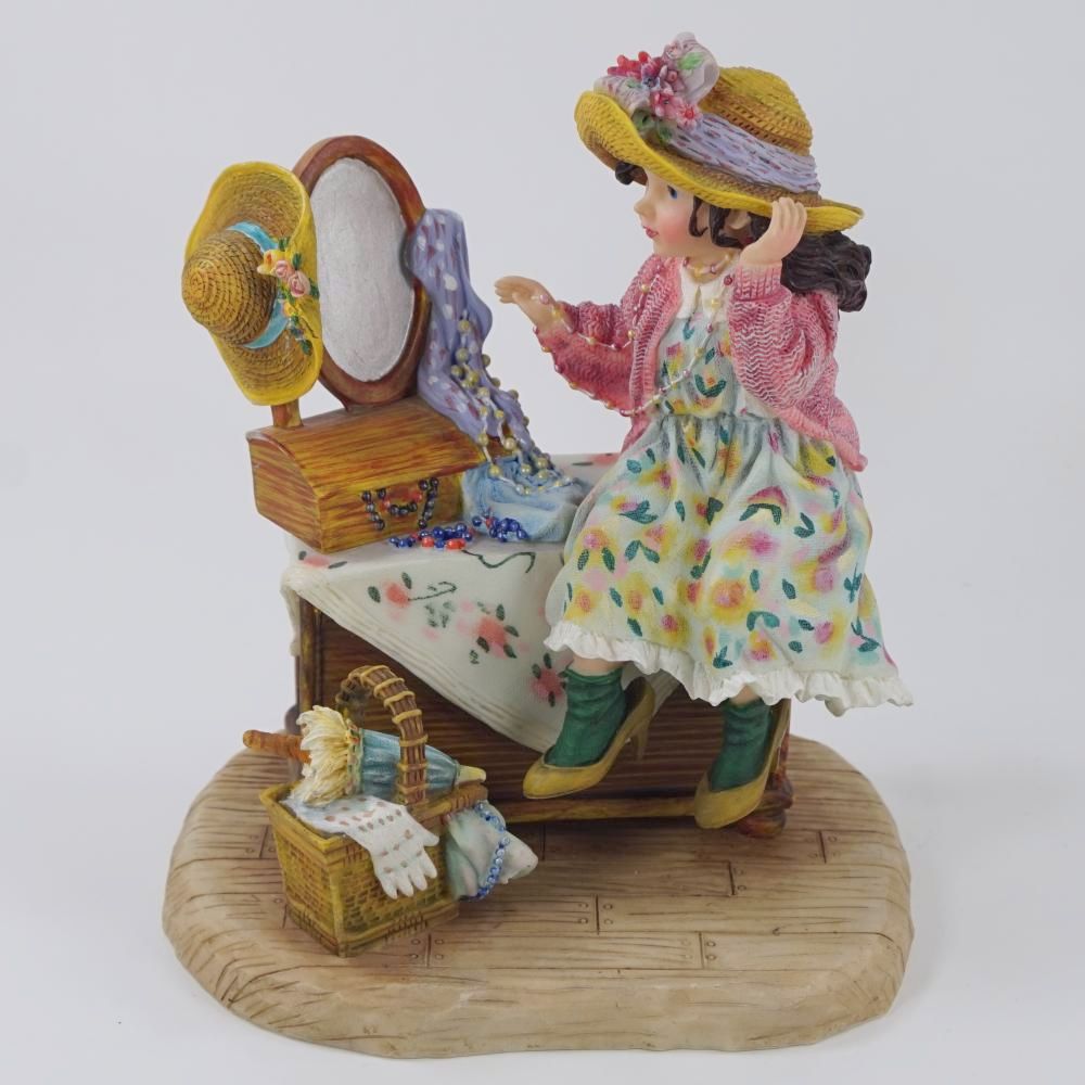 Crisalis Collection ★★ Mondays Child (1-1195)