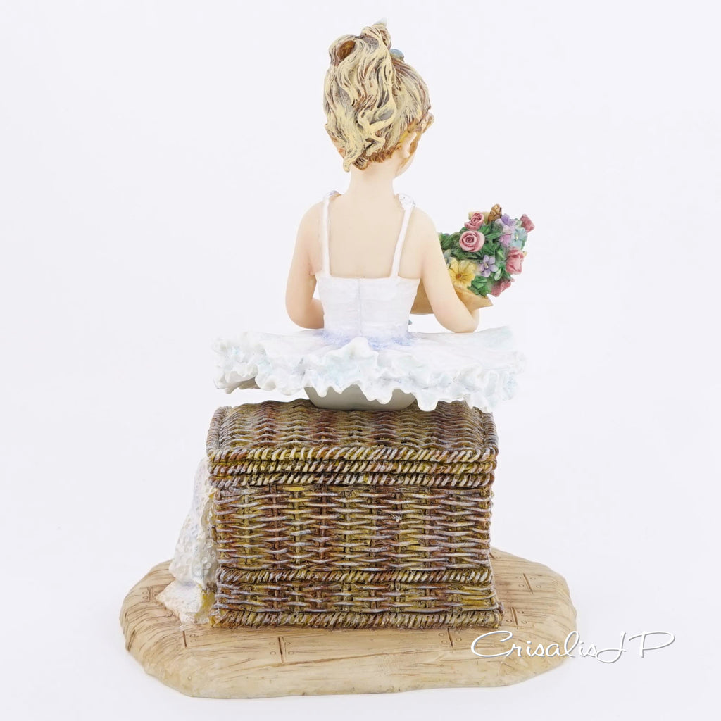Crisalis Collection ★ Waiting in the Wings (1-968) Premium