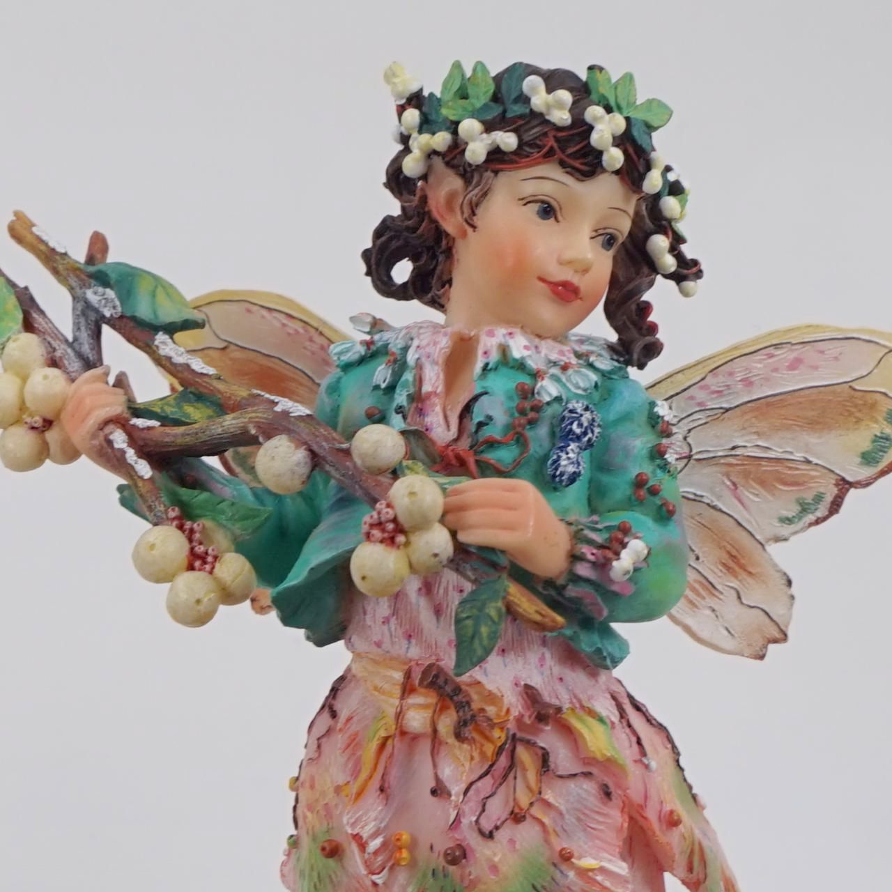 Crisalis Collection★ The Snowberry Faerie (1-4103) Standard