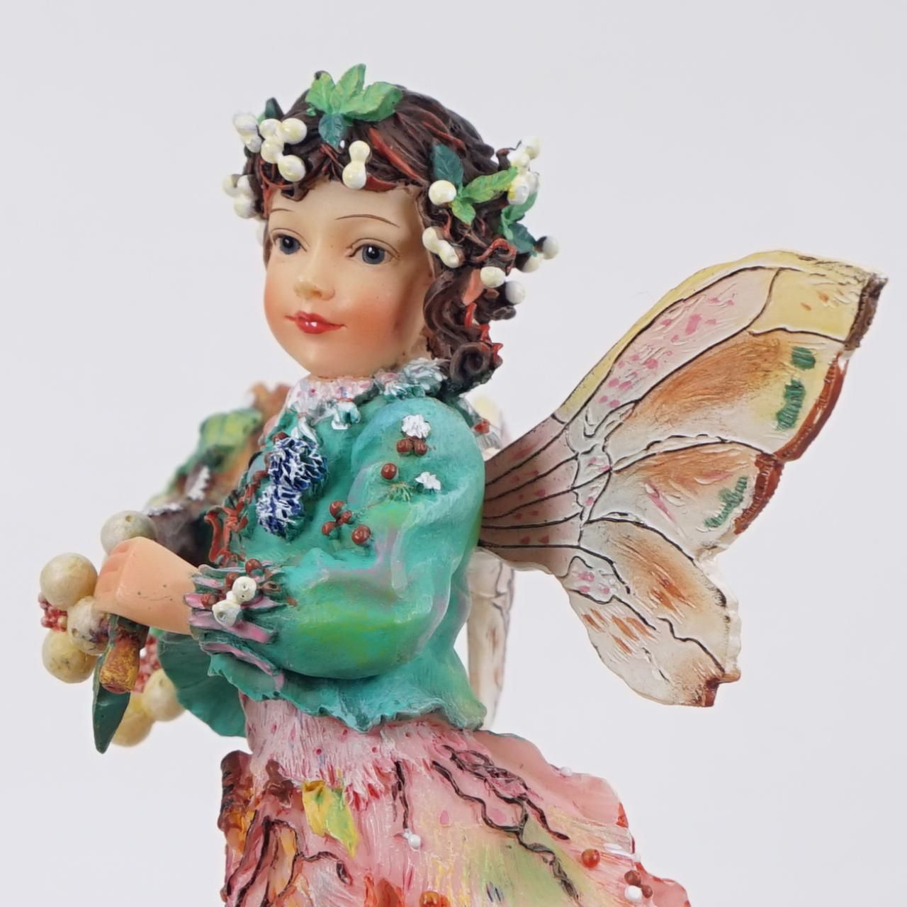 Crisalis Collection★ The Snowberry Faerie (1-4103) Standard