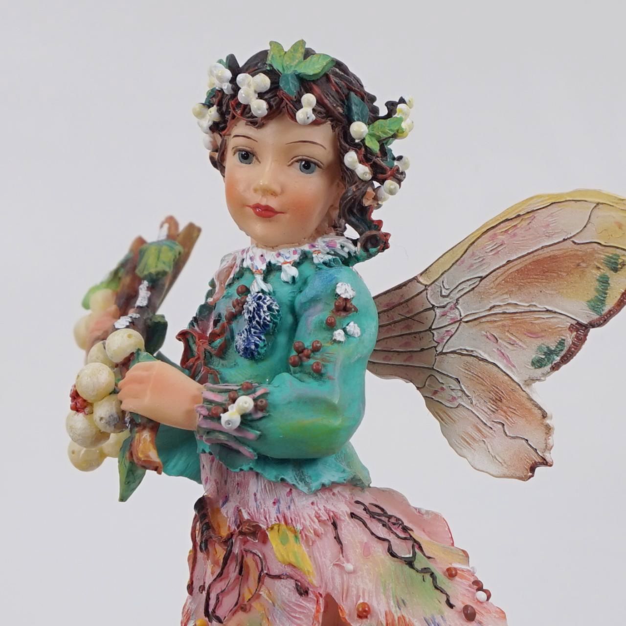 Crisalis Collection★ The Snowberry Faerie (1-4130) 10% OFF