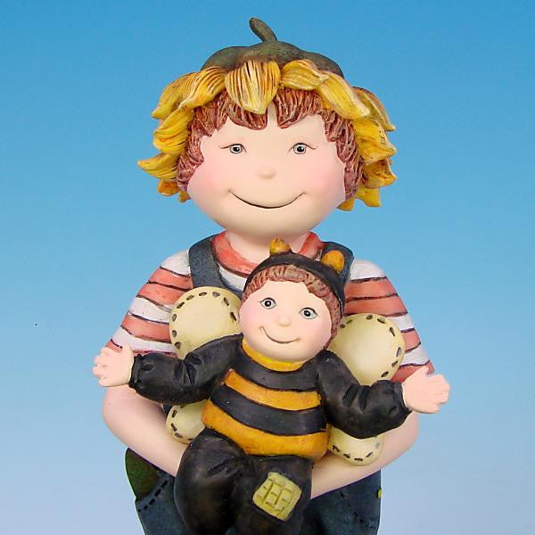 American Picture Book Children Special Friends Collectible Doll "Bee Hold"
